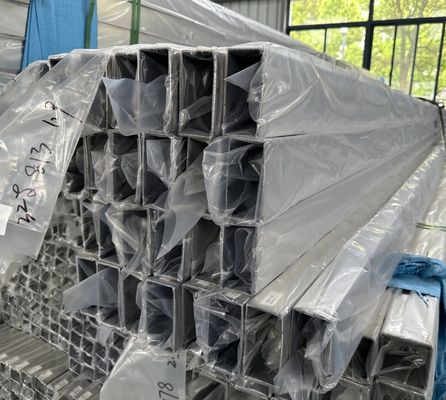 ASTM A240-22 ท่อท่อเหล็กไร้สแตนเลส ไม่มีสาย 316L สีเรียบเหลี่ยมประดับส่วนว่าง