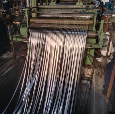 พื้นผิวกระจก AISI 304 สแตนเลส สตริปโคล 24ga Slit Mill Edge